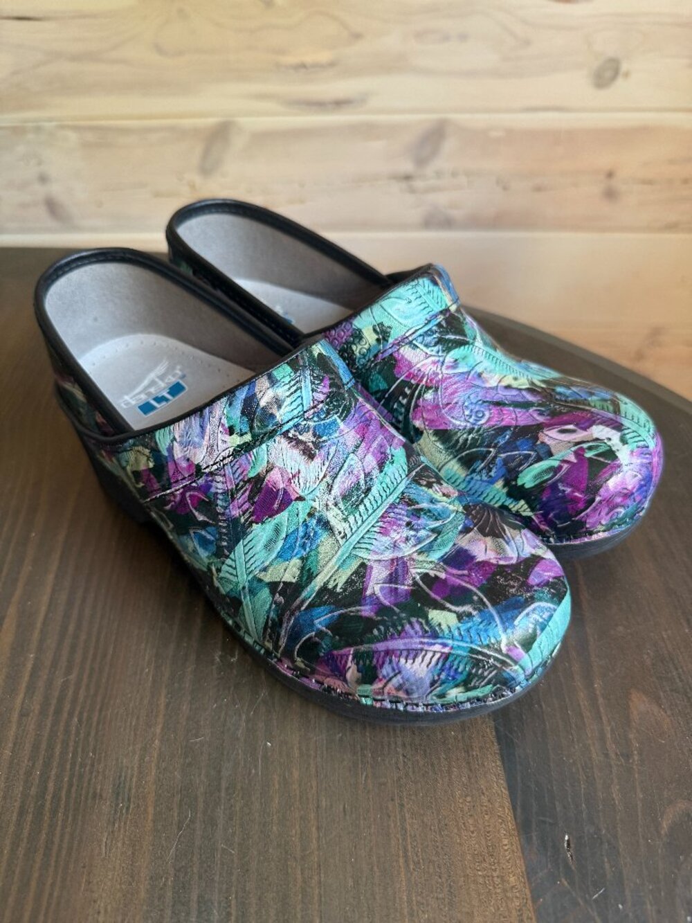 Dansko Womens LT Pro Tooled Watercolor Lightweight Clogs Size US 7/EU 37 EUC